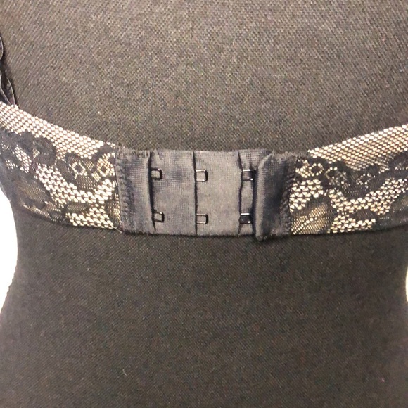 GILLIAGAN & O’MALLEY Black padded lace bra. Size 36 D. - Picture 8 of 9